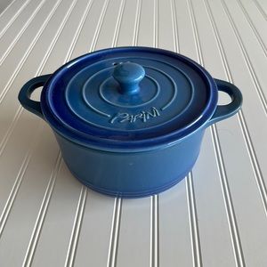 Dutch oven in blue Parini